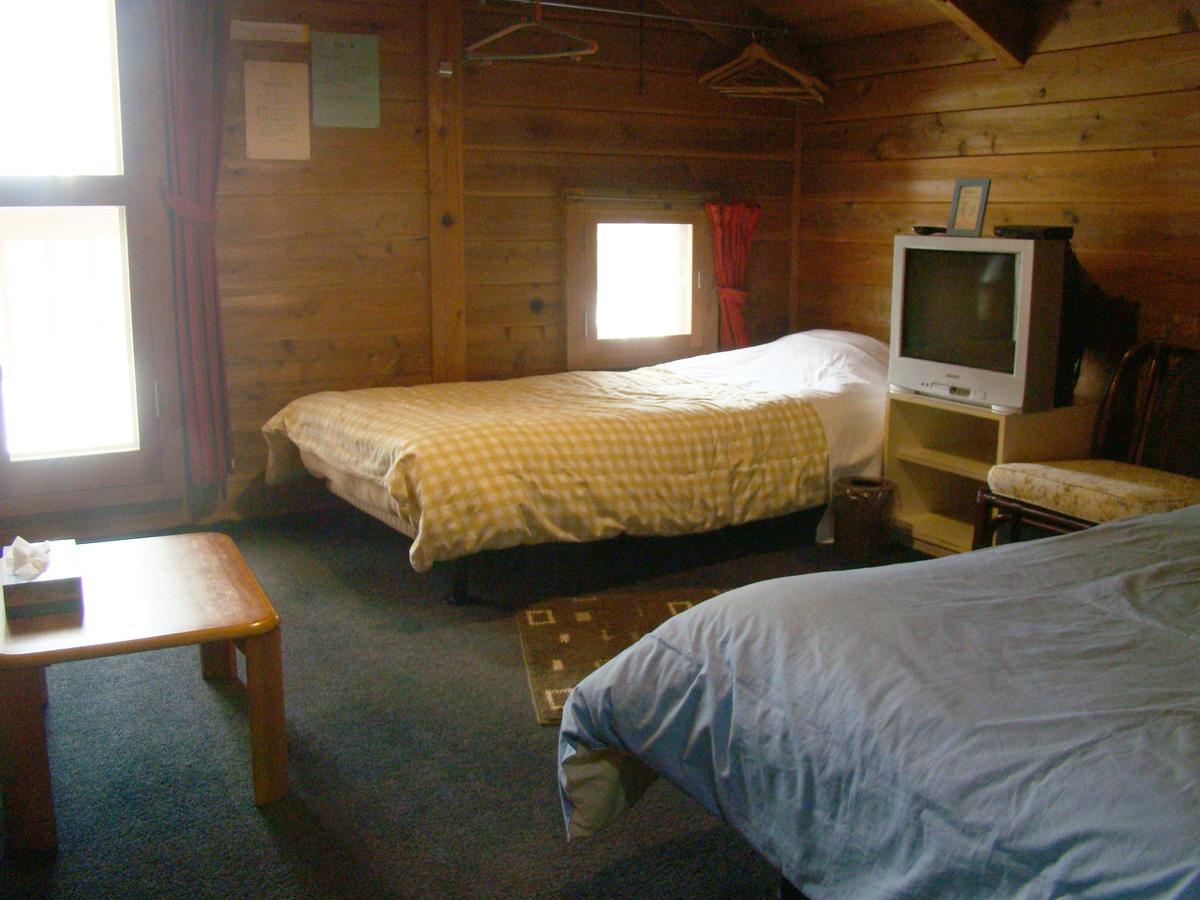 Pension Blue Hakuba Bagian luar foto