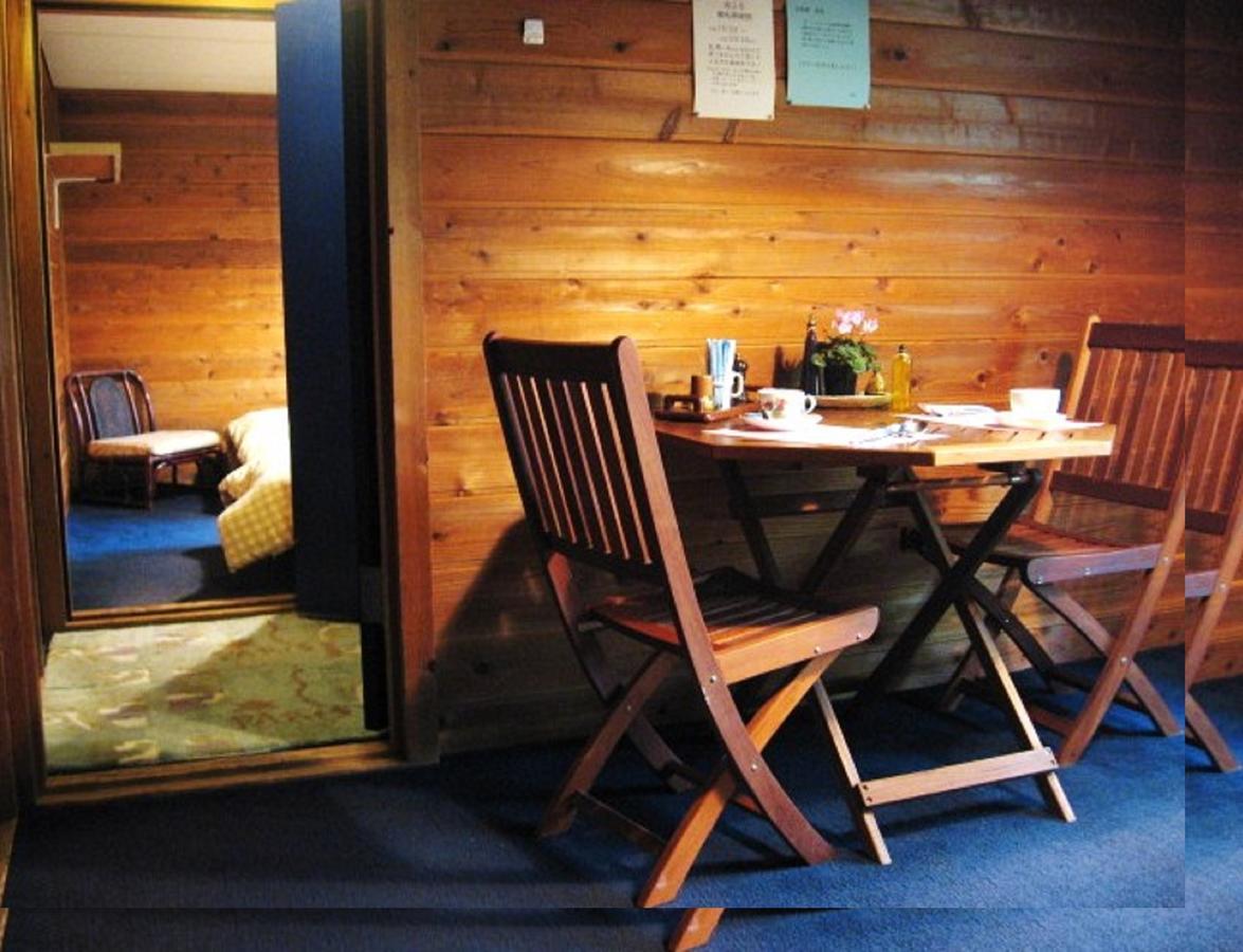 Pension Blue Hakuba Bagian luar foto
